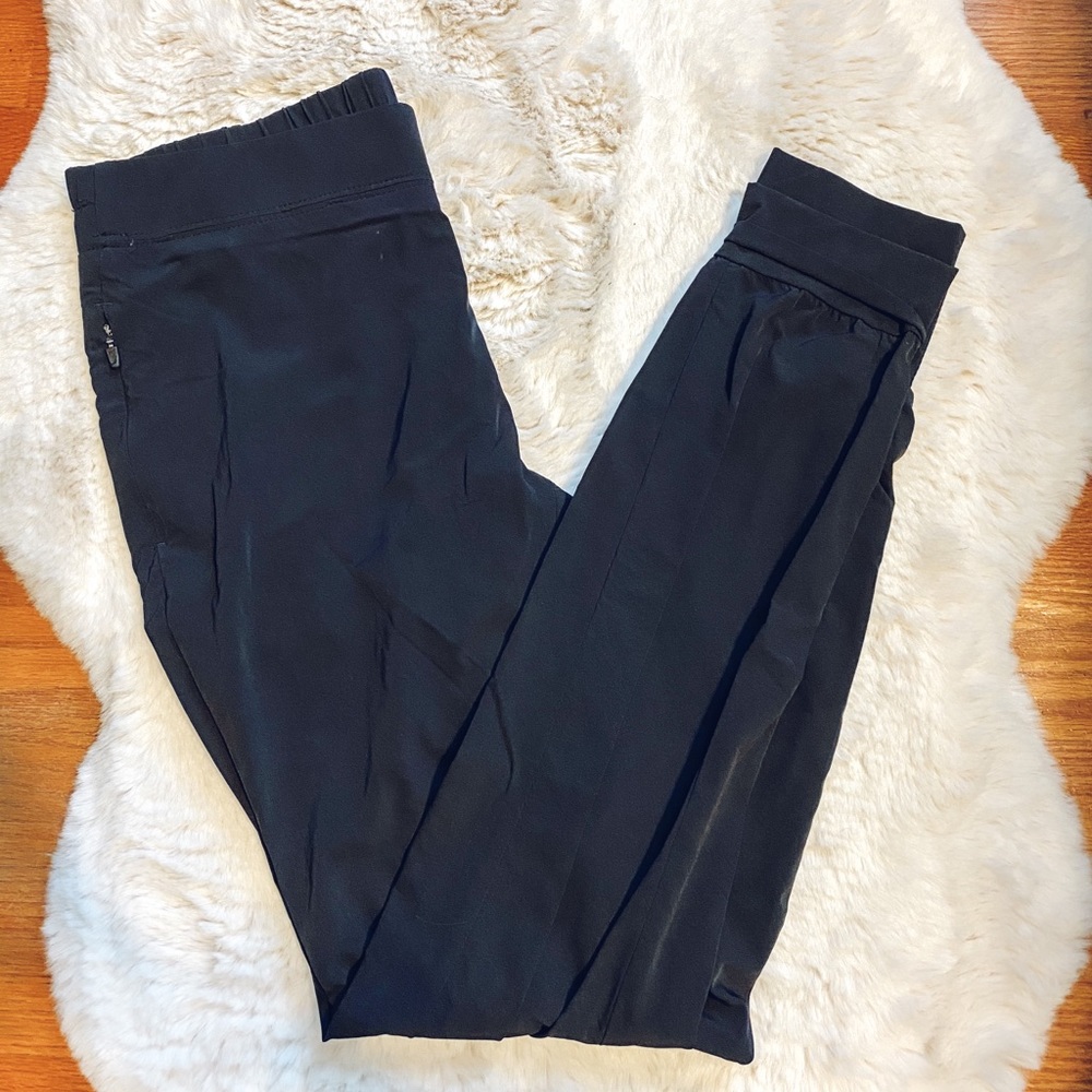 nike women’s joggers